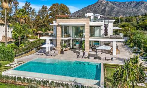 Villa de luxe moderniste à vendre dans un quartier résidentiel exclusif et fermé sur le Golden Mile de Marbella 67633