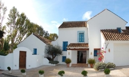 Villa de plage à vendre à Elviria, Marbella 