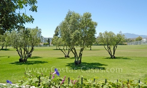 Villa en première ligne de golf à vendre à Marbella 