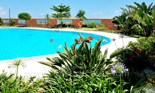 Bel appartement de jardin dans un complexe maritime de première ligne très souhaitable et luxueux à Marbella - Puerto Banus 3424 