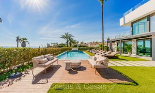 Villa de luxe unique en front de mer à vendre, New Golden Mile, Marbella - Estepona. 72250 