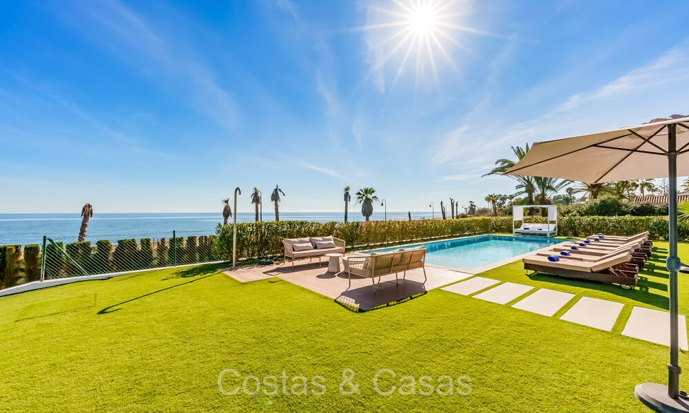 Villa de luxe unique en front de mer à vendre, New Golden Mile, Marbella - Estepona. 72251