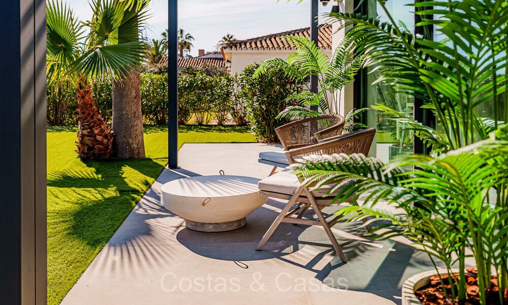 Villa de luxe unique en front de mer à vendre, New Golden Mile, Marbella - Estepona. 72264