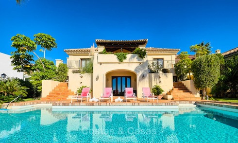 Villa charmante et spacieuse de style classique avec vue mer à vendre, Benahavis - Marbella 7121