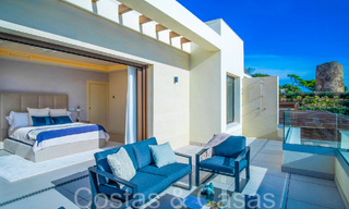 Nouvelles villas de luxe en première ligne de plage à vendre dans un complexe exclusif, New Golden Mile, Marbella 69834 