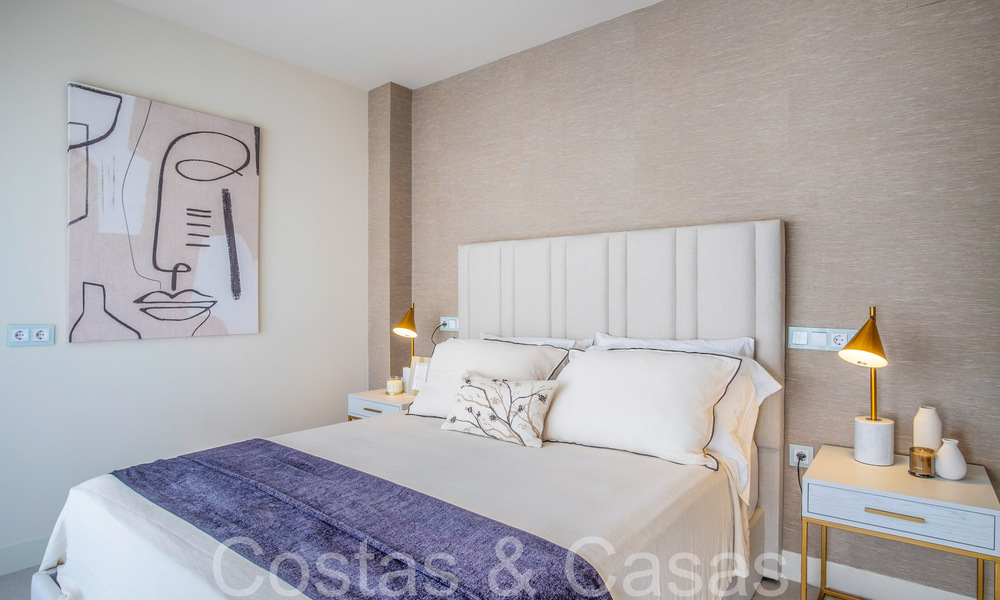 Nouvelles villas de luxe en première ligne de plage à vendre dans un complexe exclusif, New Golden Mile, Marbella 69837