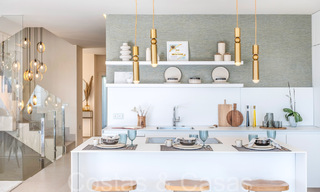 Nouvelles villas de luxe en première ligne de plage à vendre dans un complexe exclusif, New Golden Mile, Marbella 69859 