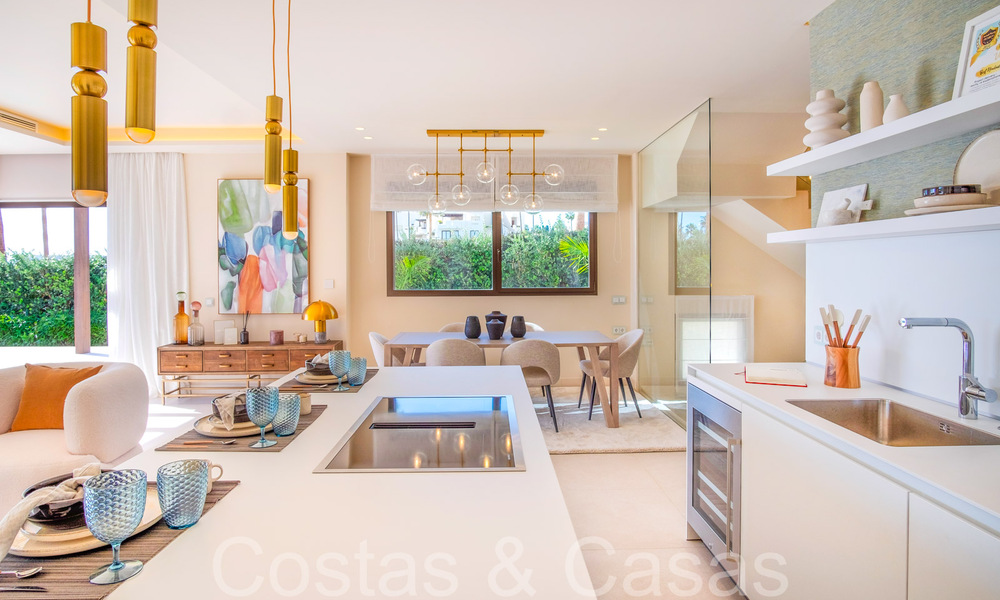 Nouvelles villas de luxe en première ligne de plage à vendre dans un complexe exclusif, New Golden Mile, Marbella 69862