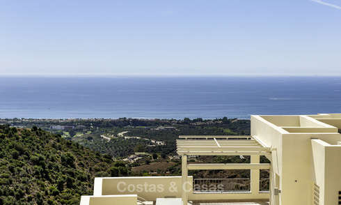 Appartement moderne de 3 chambres avec vue sur la Méditerranée et les montagnes à vendre à Marbella 16836