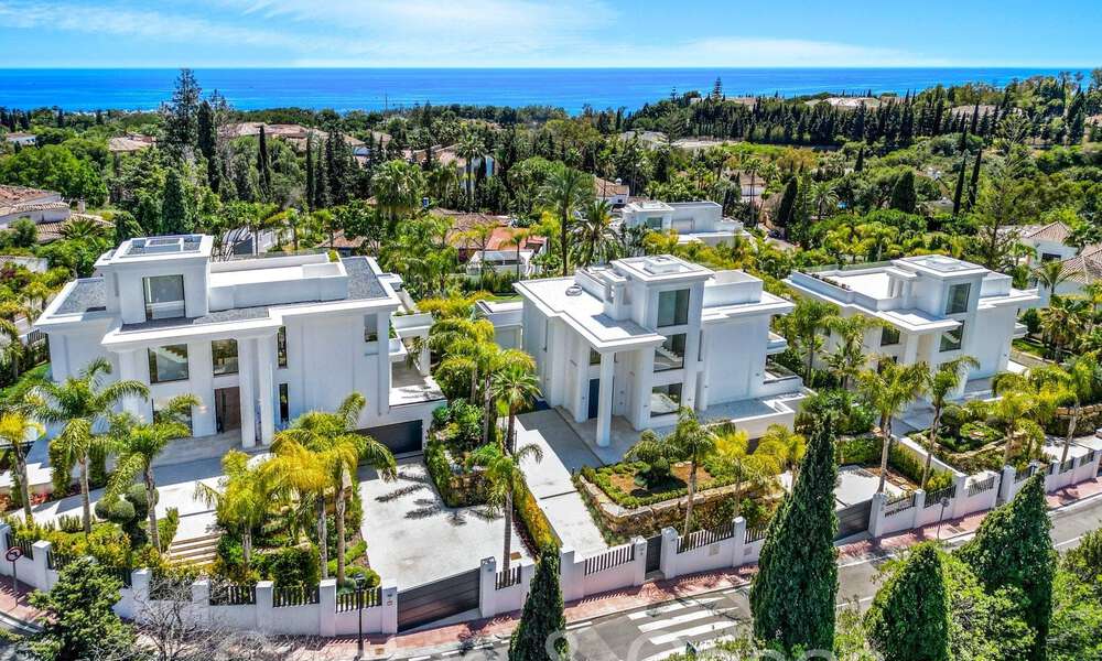 Villas modernes de style avant-gardiste à vendre sur le prestigieux Golden Mile de Marbella 69668