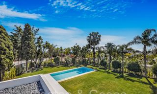 Villas modernes de style avant-gardiste à vendre sur le prestigieux Golden Mile de Marbella 69698 