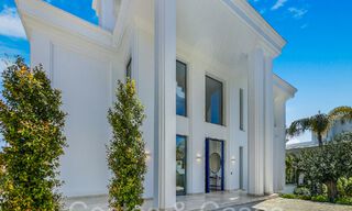 Villas modernes de style avant-gardiste à vendre sur le prestigieux Golden Mile de Marbella 69706 
