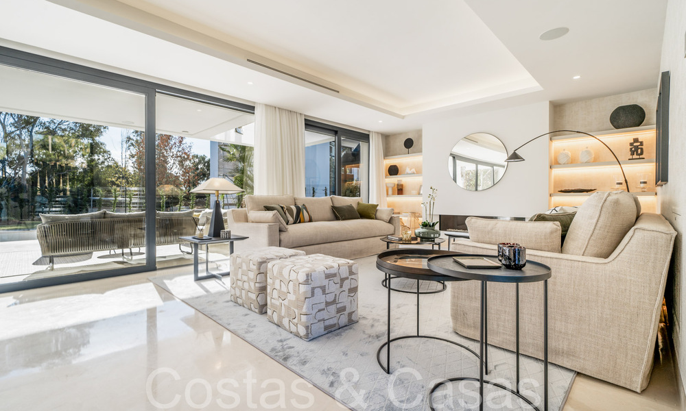 Villas contemporaines de luxe à vendre à distance de marche d'un club de golf renommé, sur le nouveau Golden Mile entre Marbella et Estepona 69267