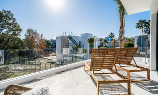 Villas contemporaines de luxe à vendre à distance de marche d'un club de golf renommé, sur le nouveau Golden Mile entre Marbella et Estepona 69288 