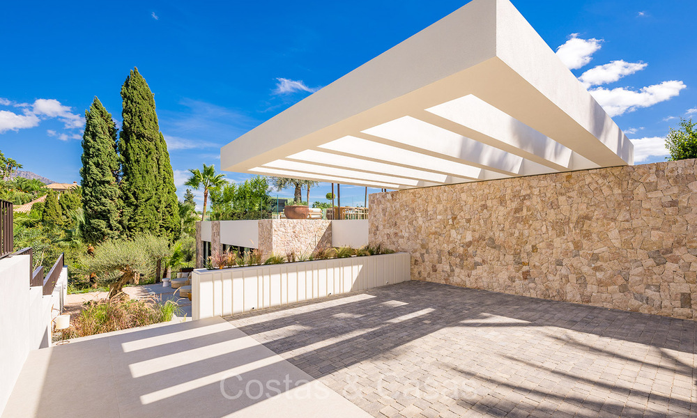 Nouvelle villa de luxe ultramoderne à vendre avec un design architectural, en première ligne du golf Los Naranjos à Nueva Andalucia, Marbella 73103