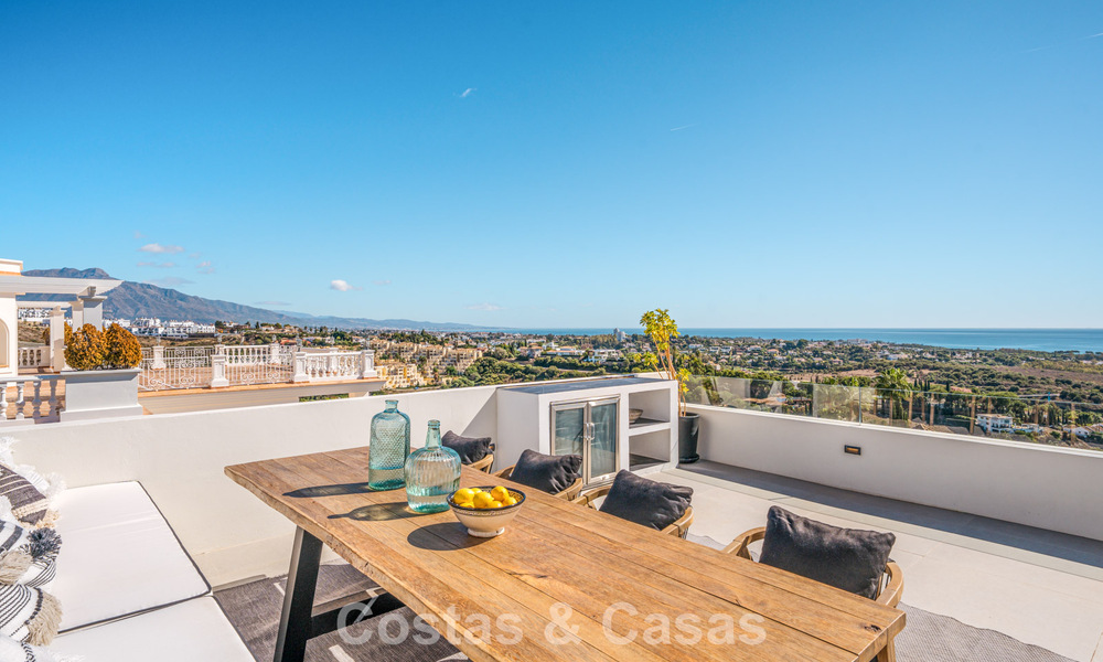 Villa design exclusive avec vue panoramique sur la mer à vendre dans un resort de golf cinq étoiles à Marbella - Benahavis 74800