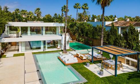 Vente d'une villa de luxe moderne au design contemporain, située à proximité de Puerto Banus, Marbella 49404