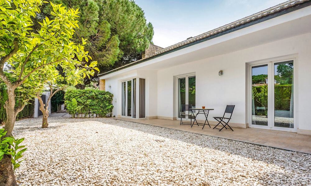 Spacieuse villa de luxe à vendre avec grand jardin privé à l'est du centre de Marbella 68883