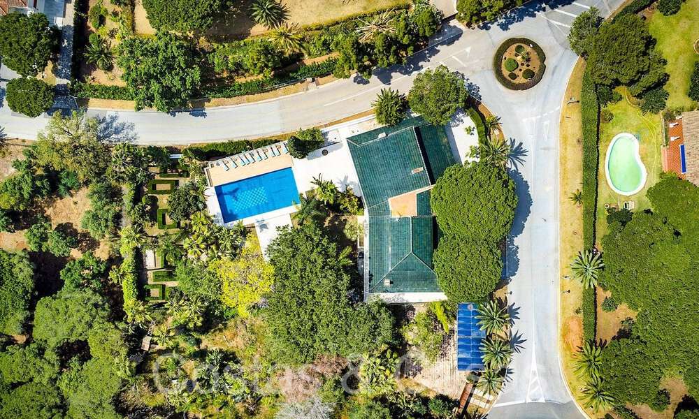 Spacieuse villa de luxe à vendre avec grand jardin privé à l'est du centre de Marbella 68890