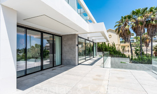 Nouvelle villa design et moderne à vendre avec vue imprenable sur la mer dans un complexe de golf cinq étoiles à Marbella - Benahavis 68484 