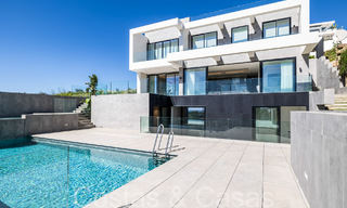 Nouvelle villa design et moderne à vendre avec vue imprenable sur la mer dans un complexe de golf cinq étoiles à Marbella - Benahavis 68486 