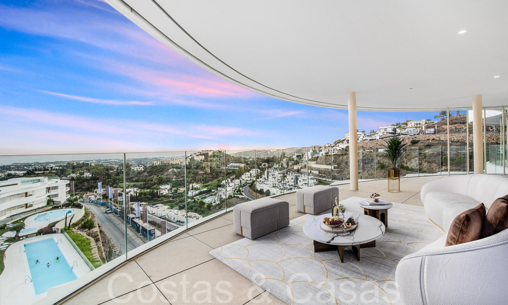 Prestigieux appartement de luxe à vendre avec vue imprenable sur la mer, le golf et les montagnes à Marbella - Benahavis 70582