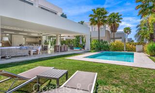 Villa de luxe moderniste à vendre dans un quartier naturel très recherché à l'est du centre de Marbella 68178 