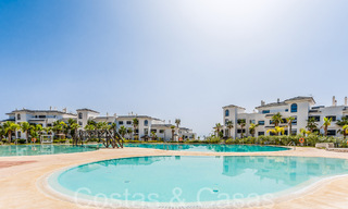 Prêt à emménager, spacieux penthouse avec vue panoramique sur la mer à vendre dans les collines d'Estepona, à proximité du centre 67522 