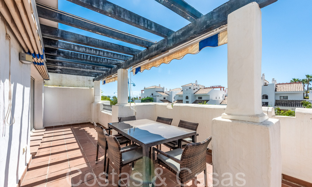 Penthouse à vendre à distance de marche de la plage et du centre de San Pedro, Marbella 67696