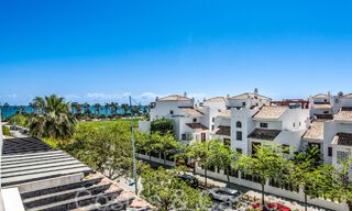 Penthouse à vendre à distance de marche de la plage et du centre de San Pedro, Marbella 67704 