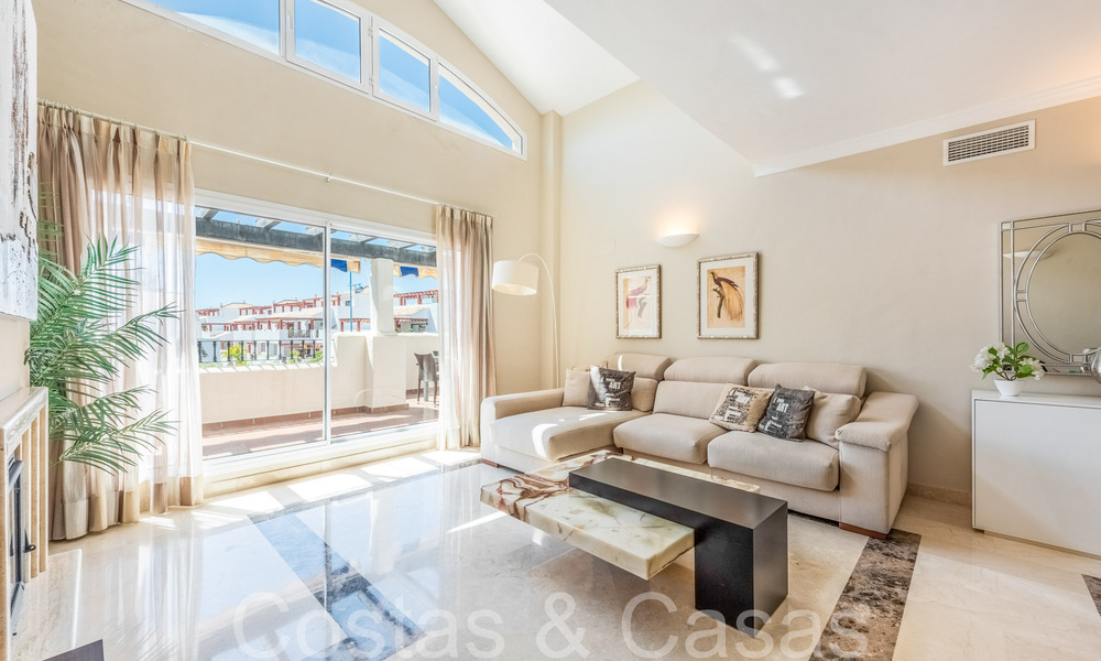 Penthouse à vendre à distance de marche de la plage et du centre de San Pedro, Marbella 67711