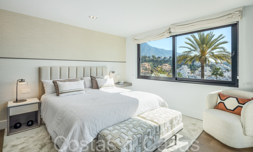 Villa de luxe élégamment rénovée avec vue sur la mer à vendre dans la vallée du golf de Nueva Andalucia, Marbella 67747