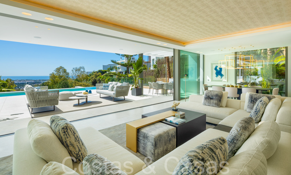 Villa de luxe moderne prête à emménager avec vue imprenable sur la mer à vendre, située à La Quinta, Marbella - Benahavis 67765