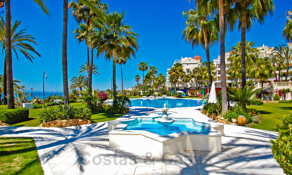 Appartement sophistiqué rénové à vendre à Las Dunas Park, un resort exclusif entre Marbella et Estepona 67963