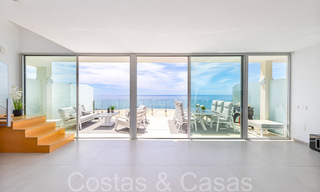 Penthouse en duplex luxueux et moderne avec vue panoramique sur la mer à vendre à Benalmadena, Costa del Sol 68011 