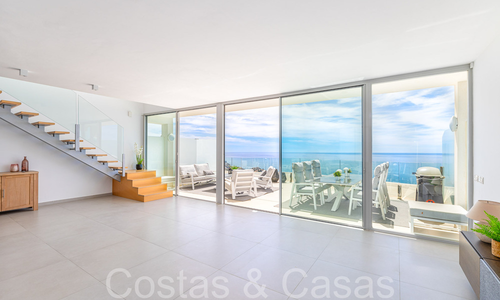 Penthouse en duplex luxueux et moderne avec vue panoramique sur la mer à vendre à Benalmadena, Costa del Sol 68012