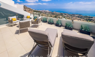 Penthouse en duplex luxueux et moderne avec vue panoramique sur la mer à vendre à Benalmadena, Costa del Sol 68023 