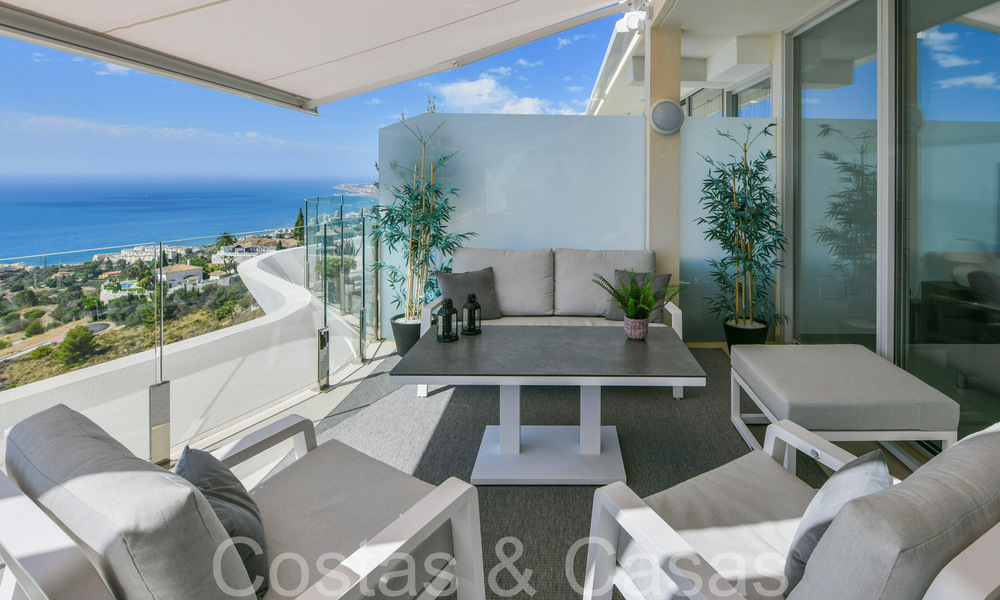 Penthouse en duplex luxueux et moderne avec vue panoramique sur la mer à vendre à Benalmadena, Costa del Sol 68031