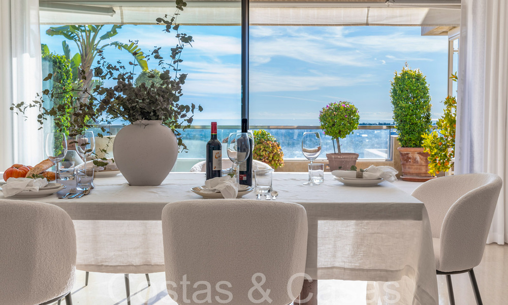 Luxueux appartement à vendre avec vue dégagée et panoramique sur la mer à Nueva Andalucia, Marbella 68096