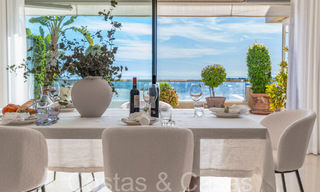 Luxueux appartement à vendre avec vue dégagée et panoramique sur la mer à Nueva Andalucia, Marbella 68096 