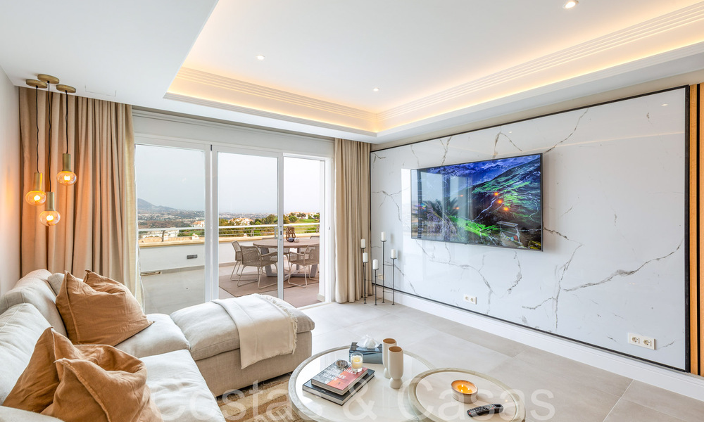 Penthouse élégant avec de belles vues à vendre dans un complexe de golf exclusif à Mijas, Costa del Sol 68281