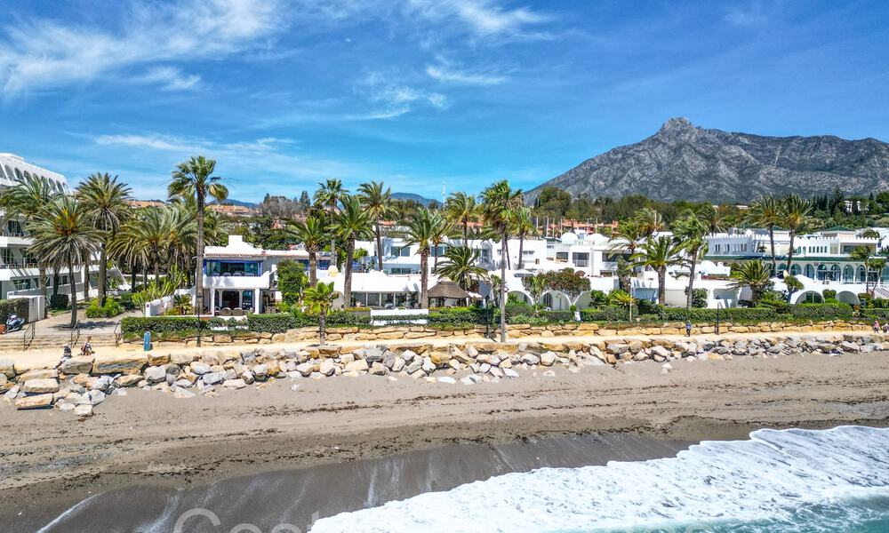 Villa de luxe avec vue dégagée sur la mer à vendre, directement sur la plage du prestigieux Golden Mile de Marbella 68329