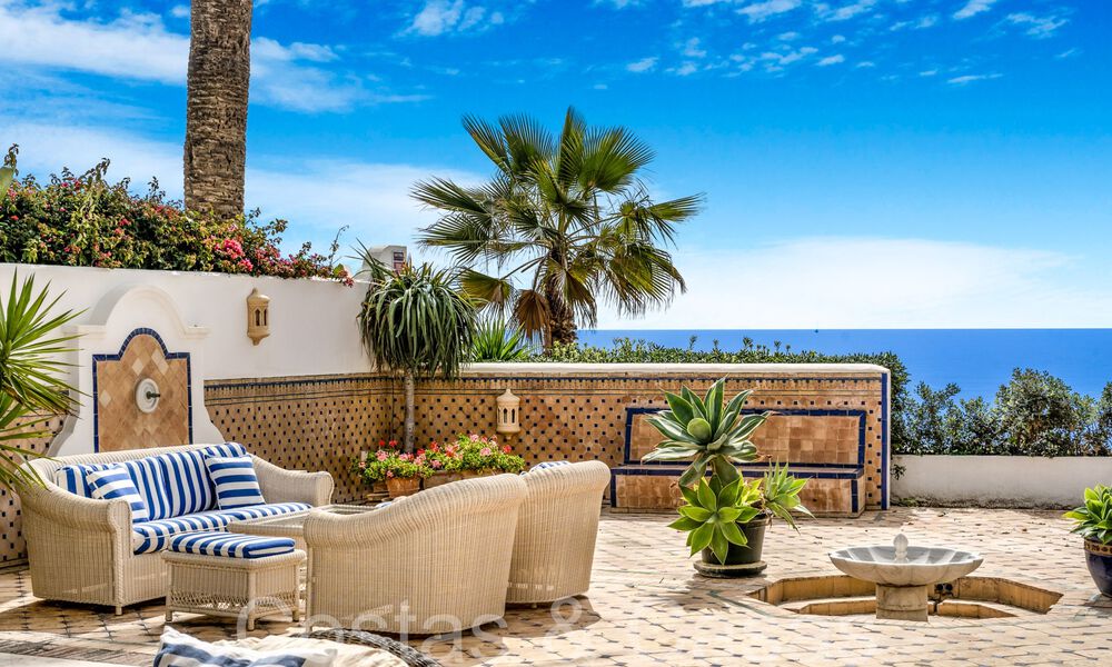 Villa de luxe avec vue dégagée sur la mer à vendre, directement sur la plage du prestigieux Golden Mile de Marbella 68354