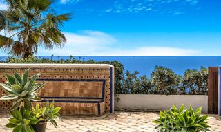 Villa de luxe avec vue dégagée sur la mer à vendre, directement sur la plage du prestigieux Golden Mile de Marbella 68356 