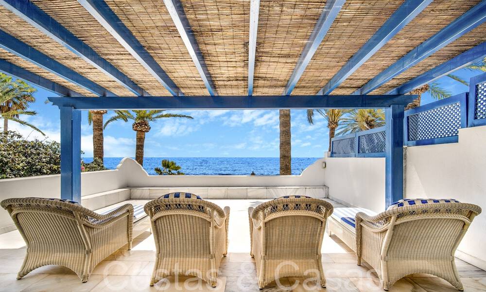 Villa de luxe avec vue dégagée sur la mer à vendre, directement sur la plage du prestigieux Golden Mile de Marbella 68362