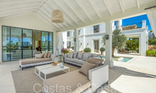 Villa de luxe prête à emménager au design méditerranéen contemporain à vendre dans un prestigieux quartier de golf à Nueva Andalucia, Marbella 68403 