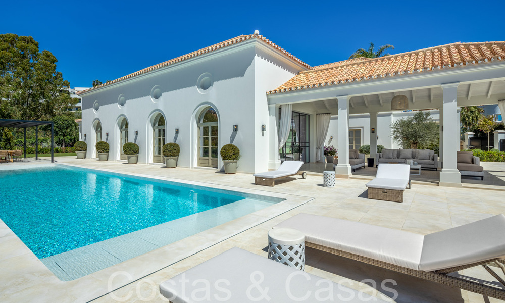 Villa de luxe prête à emménager au design méditerranéen contemporain à vendre dans un prestigieux quartier de golf à Nueva Andalucia, Marbella 68410