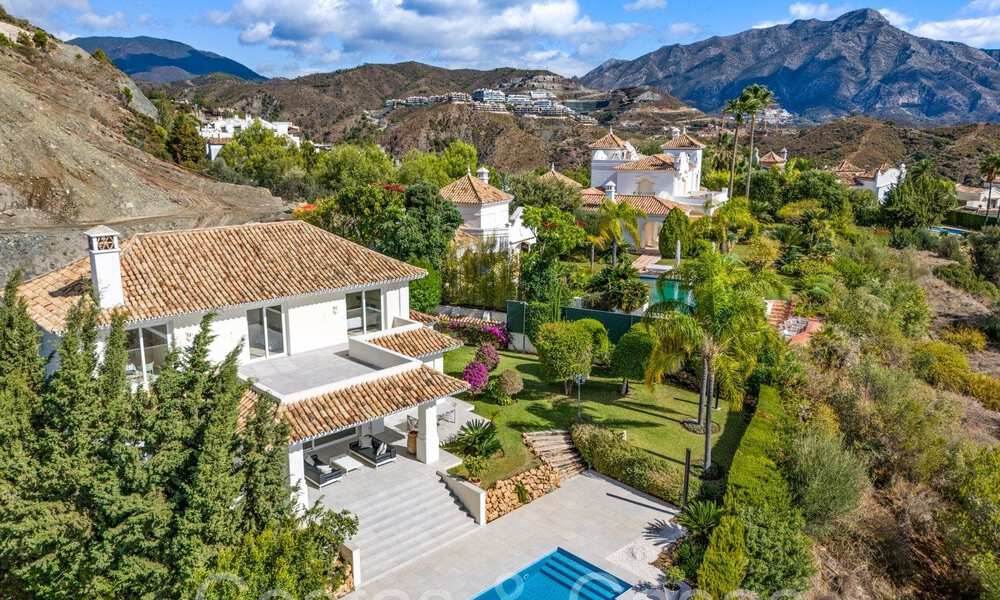 Villa de luxe prête à emménager à vendre, en première ligne de golf à La Quinta, Benahavis - Marbella 68260