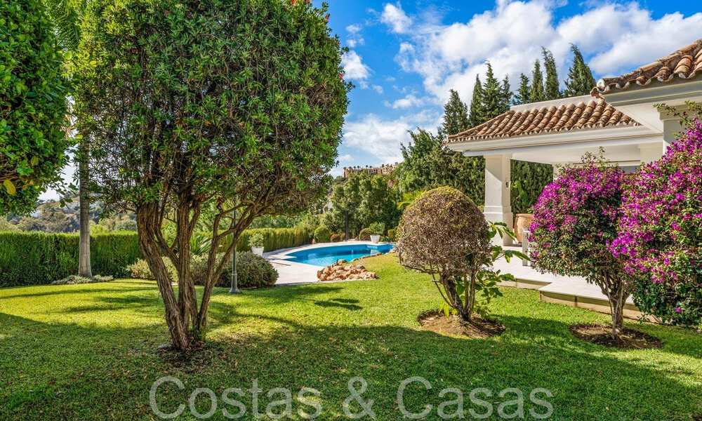 Villa de luxe prête à emménager à vendre, en première ligne de golf à La Quinta, Benahavis - Marbella 68261