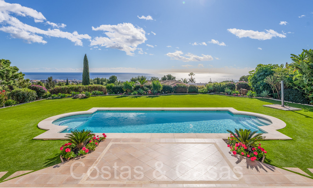 Villa méditerranéenne classique avec vue imprenable sur la mer à vendre dans la Cascada de Camojan à Marbella 68499